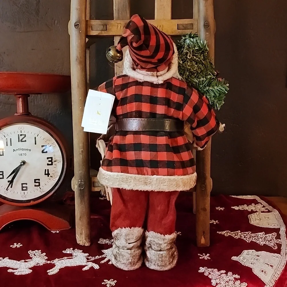 Holiday Rustic Santa Display 🎅 - Picture 6 of 9